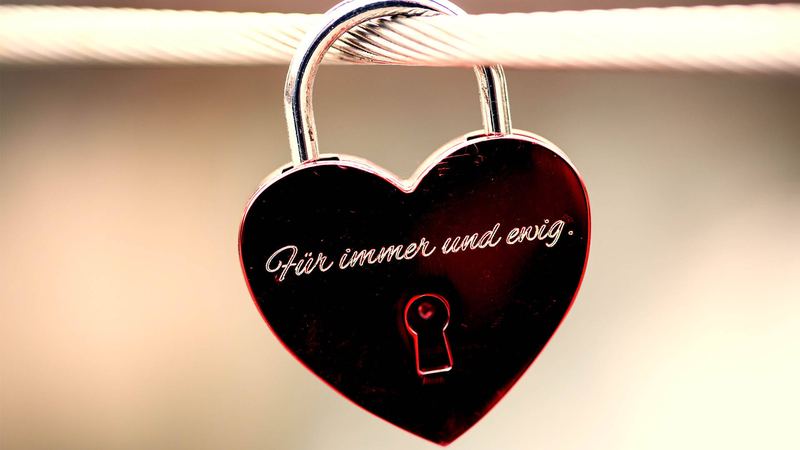 微笑抑郁症是什么？认清这几点，你就不纠结了(财富课堂)